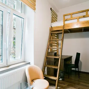Cozy & Big In Old Town Апартаменты Краков